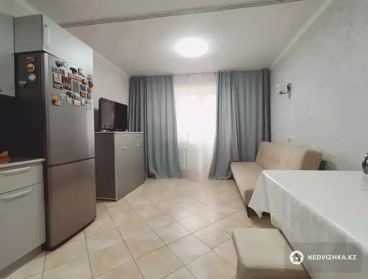 2-комнатная квартира, этаж 10 из 11, 78 м², фотография 5
