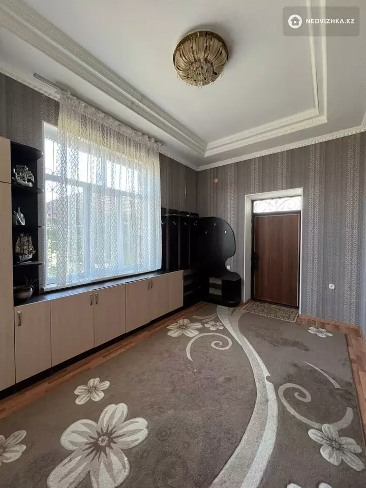 8-комнатный дом, 8 соток, 470 м², фотография 3