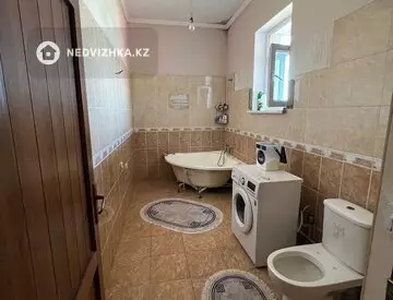 8-бөлмелі үй, 8 соттық, 470 м², 9-нобай