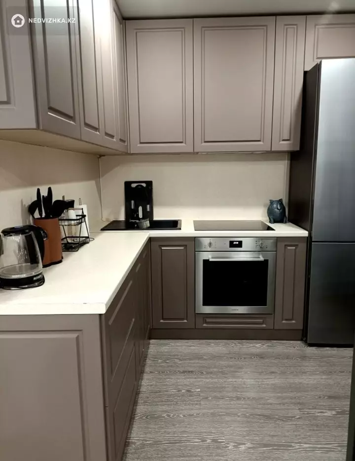 1-комнатная квартира, этаж 5 из 5, 32 м², Посуточно, фотография 2