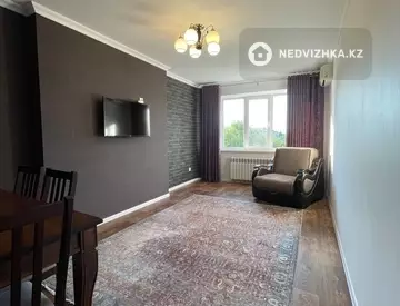 3-комнатная квартира, этаж 4 из 9, 63 м², миниатюра 3