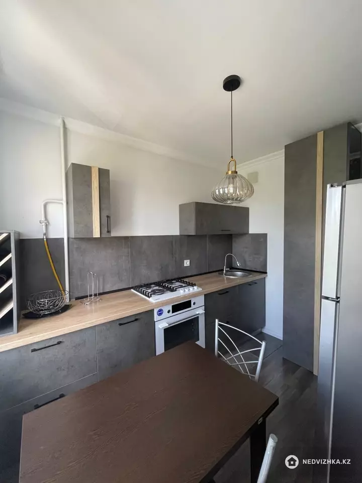 3-комнатная квартира, этаж 4 из 9, 63 м², фотография 4