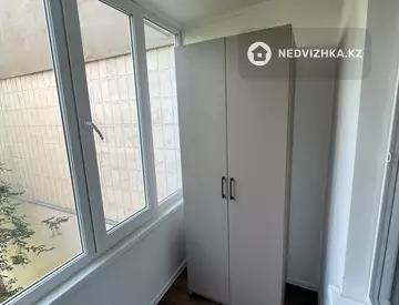3-комнатная квартира, этаж 4 из 9, 63 м², миниатюра 6