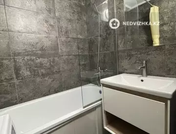 3-комнатная квартира, этаж 4 из 9, 63 м², миниатюра 10