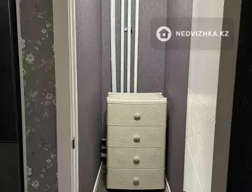 3-комнатная квартира, этаж 4 из 9, 63 м², миниатюра 11