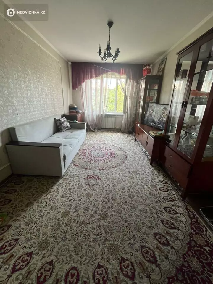 2-комнатная квартира, этаж 5 из 5, 52 м², фотография 3
