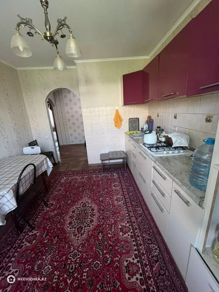 2-комнатная квартира, этаж 5 из 5, 52 м², фотография 2