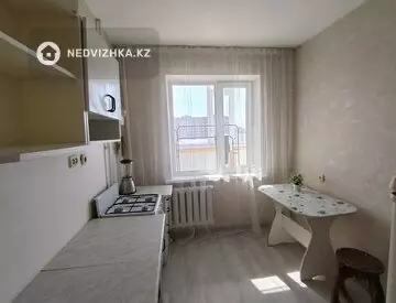 1-комнатная квартира, этаж 3 из 9, 39 м²
