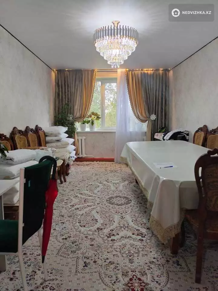 3-комнатная квартира, этаж 5 из 5, 62 м², фотография 2