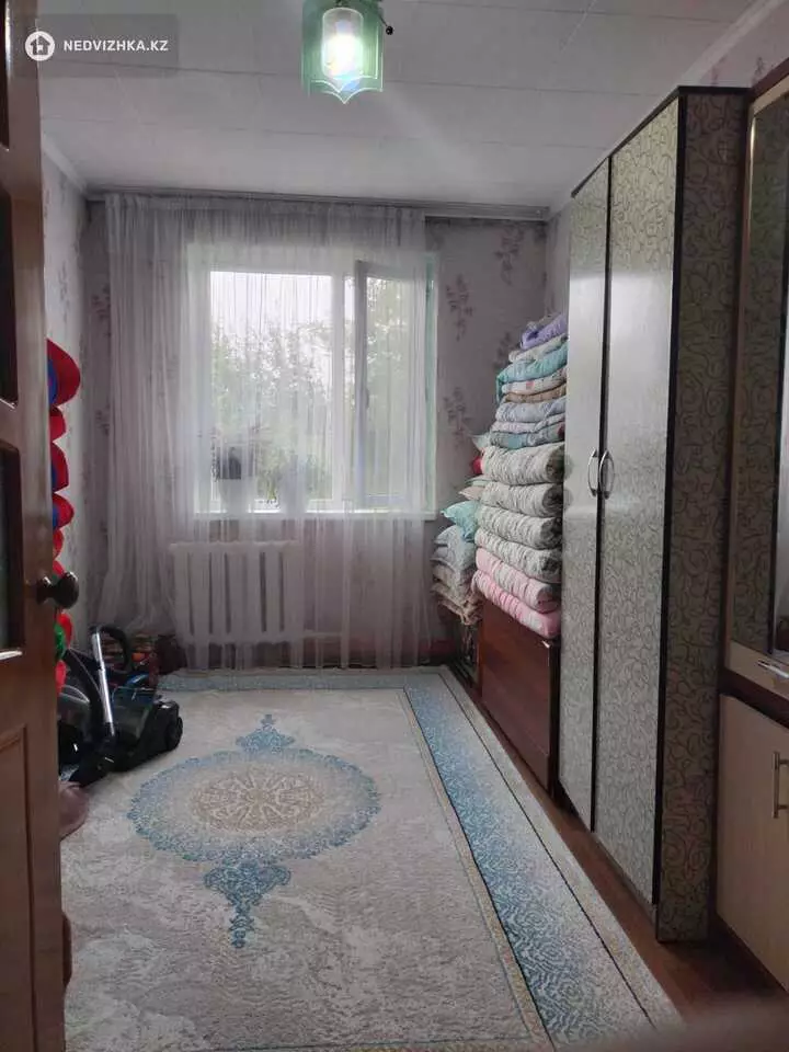 3-комнатная квартира, этаж 5 из 5, 62 м², фотография 3
