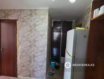 2-комнатная квартира, этаж 6 из 9, 42 м², миниатюра 5