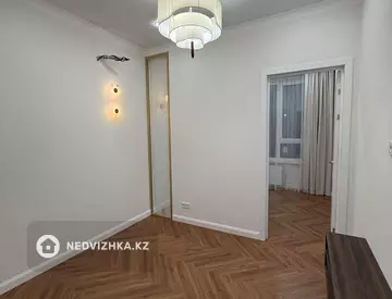 2-комнатная квартира, этаж 5 из 14, 39 м², миниатюра 10