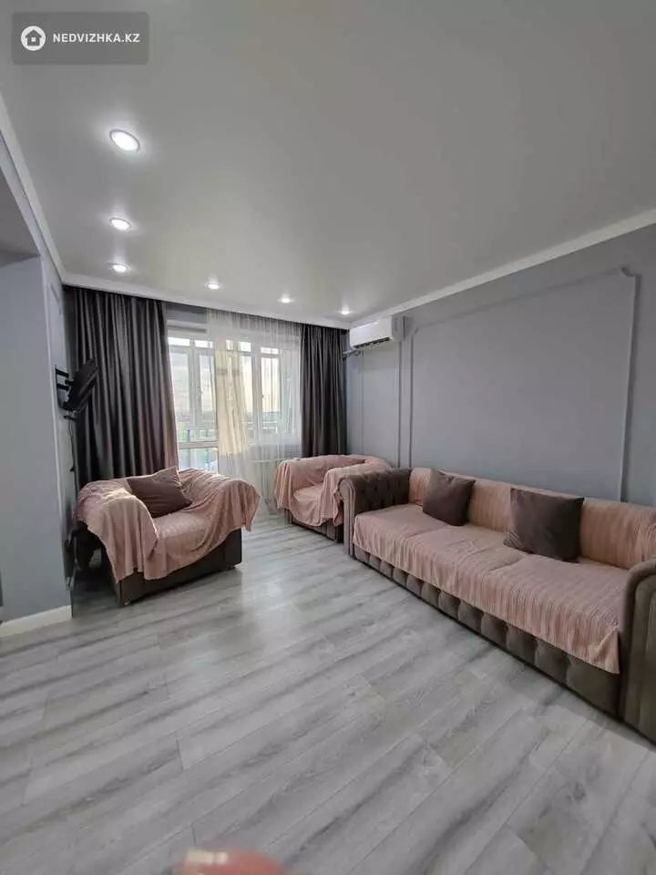 2-комнатная квартира, этаж 9 из 10, 64 м², фотография 4