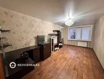 2-комнатная квартира, этаж 4 из 5, 48 м²