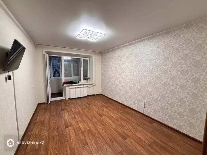 2-комнатная квартира, этаж 4 из 5, 48 м², фотография 5