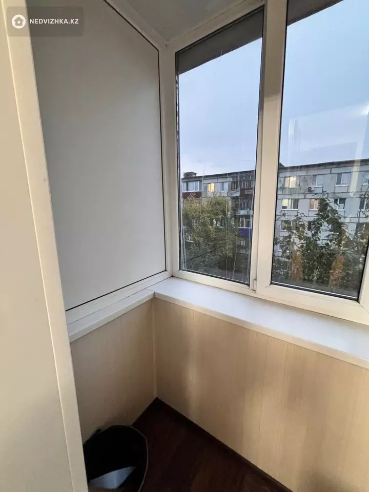 2-комнатная квартира, этаж 4 из 5, 48 м², фотография 3