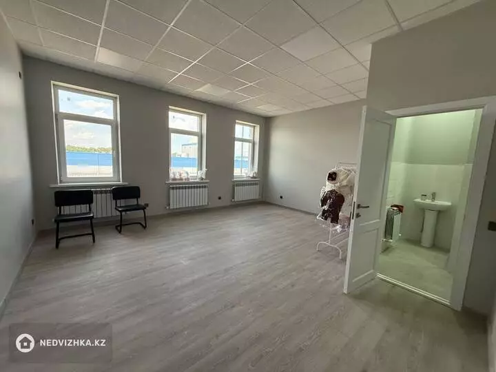 кеңселер, кабинеттер, қабат 2 барлық қабат саны 4, 36 м², На длительный срок, 3-фотосурет