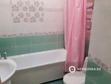 2-комнатная квартира, этаж 8 из 13, 60 м², миниатюра 3