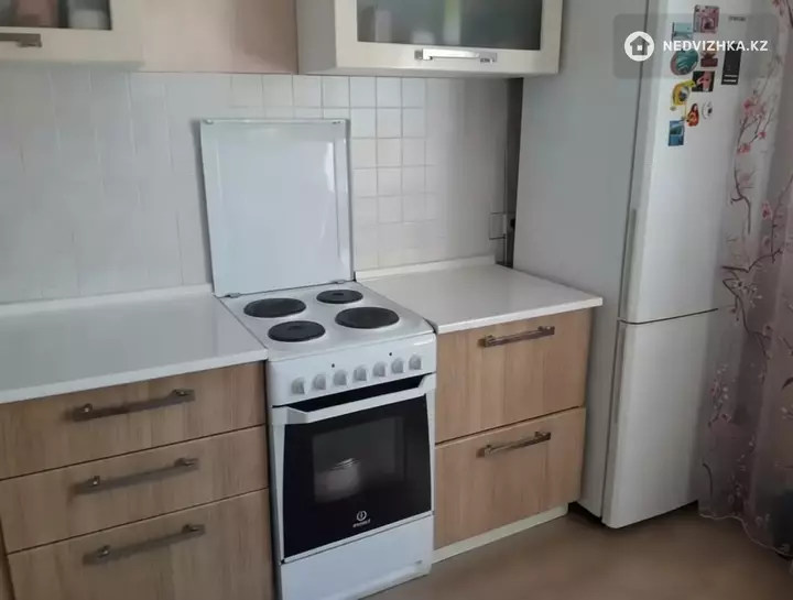 2-комнатная квартира, этаж 8 из 13, 60 м²