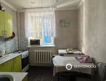 2-комнатная квартира, этаж 2 из 2, 42 м²