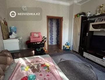2-комнатная квартира, этаж 2 из 2, 42 м²