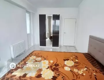2-комнатная квартира, этаж 4 из 9, 74 м², миниатюра 6