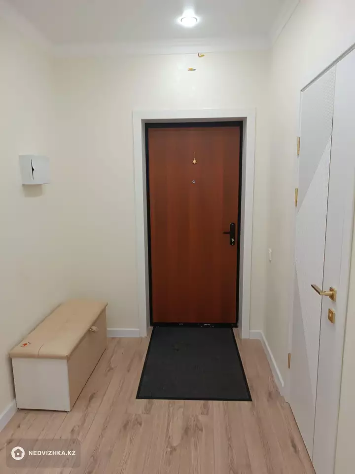1-комнатная квартира, этаж 7 из 15, 43 м², фотография 3