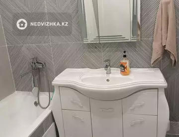 1-комнатная квартира, этаж 7 из 15, 43 м², миниатюра 4