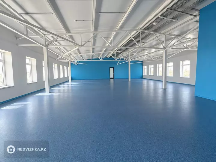 кеңселер, қоймалар т.б., қабат 4 барлық қабат саны 4, 400 м², На длительный срок, 3-фотосурет