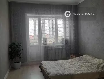 1-комнатная квартира, этаж 4 из 5, 90 м²