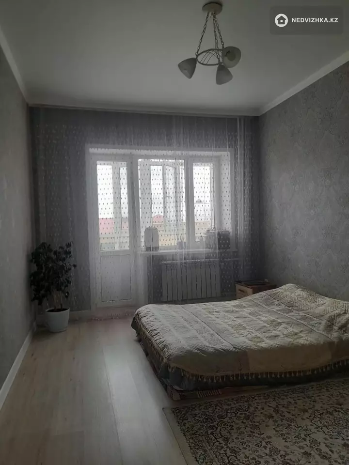 1-комнатная квартира, этаж 4 из 5, 90 м², фотография 5