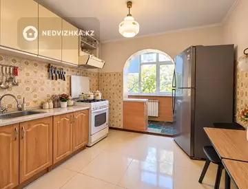 3-комнатная квартира, этаж 3 из 5, 71 м², миниатюра 7