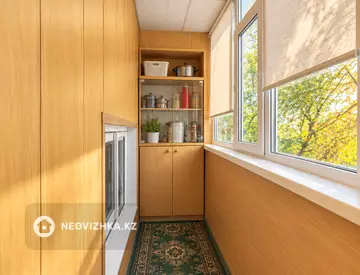 3-комнатная квартира, этаж 3 из 5, 71 м², миниатюра 10