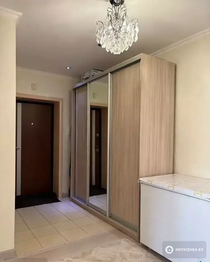 3-комнатная квартира, этаж 3 из 9, 84 м², фотография 3