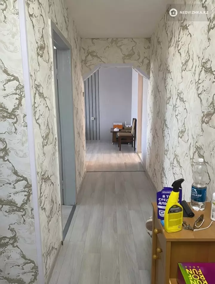3-комнатная квартира, этаж 4 из 5, 67 м², фотография 3