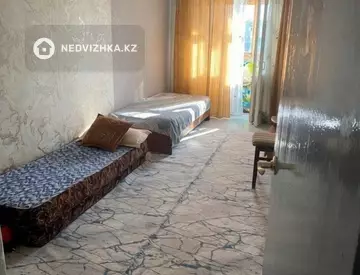 3-комнатная квартира, этаж 4 из 5, 67 м²