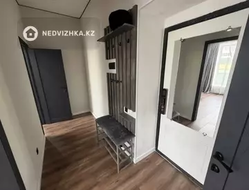 2-комнатная квартира, этаж 3 из 8, 56 м², миниатюра 6