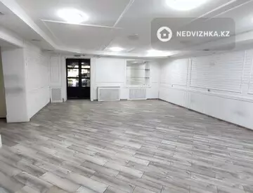 Орынжай, 100 м², На длительный срок, 6-нобай