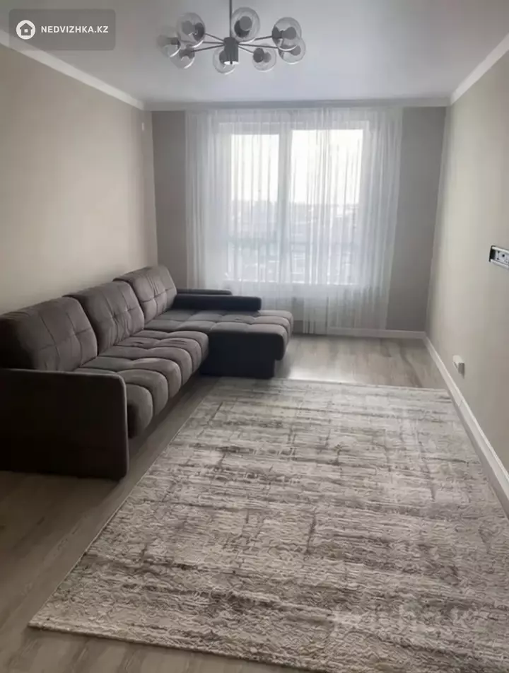 2-комнатная квартира, этаж 11 из 22, 71 м², фотография 2