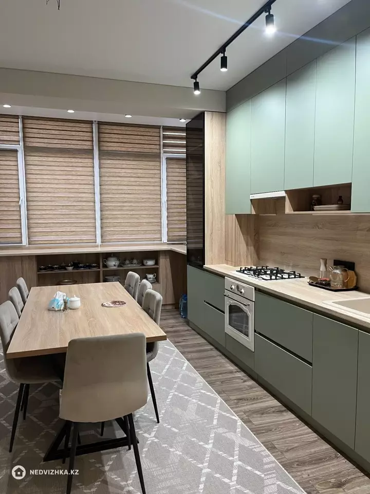 2-комнатная квартира, этаж 6 из 10, 89 м², На длительный срок, фотография 4