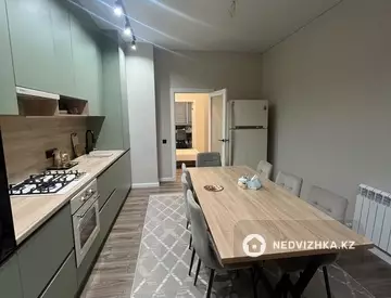 2-комнатная квартира, этаж 6 из 10, 89 м², На длительный срок
