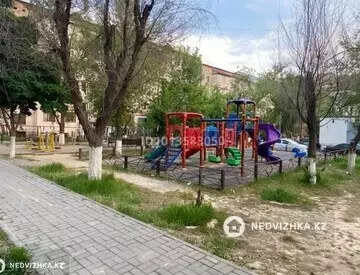 4-комнатная квартира, этаж 4 из 5, 90 м², миниатюра 8