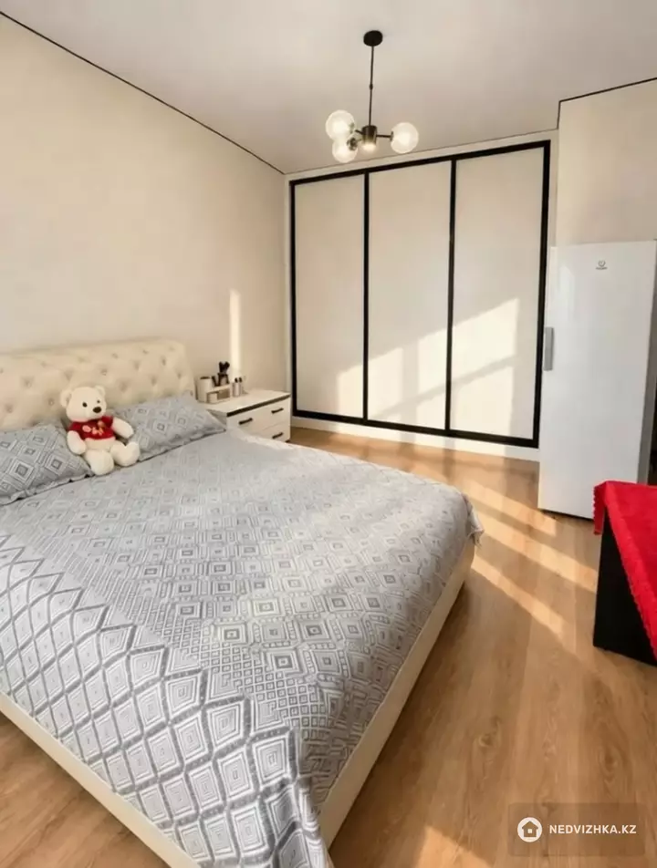 1-комнатная квартира, этаж 2 из 10, 39 м²