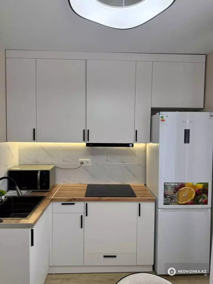 1-комнатная квартира, этаж 7 из 18, 40 м², Посуточно, фотография 5