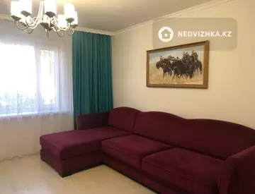 3-комнатная квартира, этаж 1 из 5, 72 м², миниатюра 1
