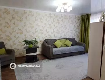 2-комнатная квартира, этаж 5 из 5, 52 м², Посуточно, миниатюра 1