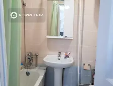 2-комнатная квартира, этаж 5 из 5, 52 м², Посуточно, миниатюра 4