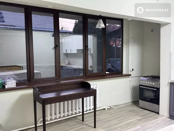 5-комнатный дом, 4 соток, 222 м², фотография 2