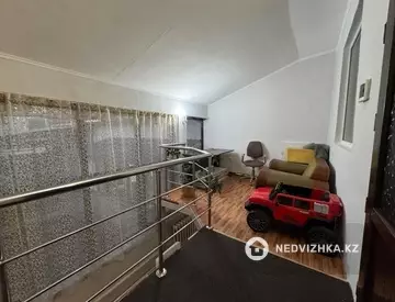 5-бөлмелі үй, 4 соттық, 222 м², 10-нобай