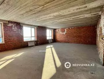 3-комнатная квартира, этаж 4 из 4, 72 м², миниатюра 3